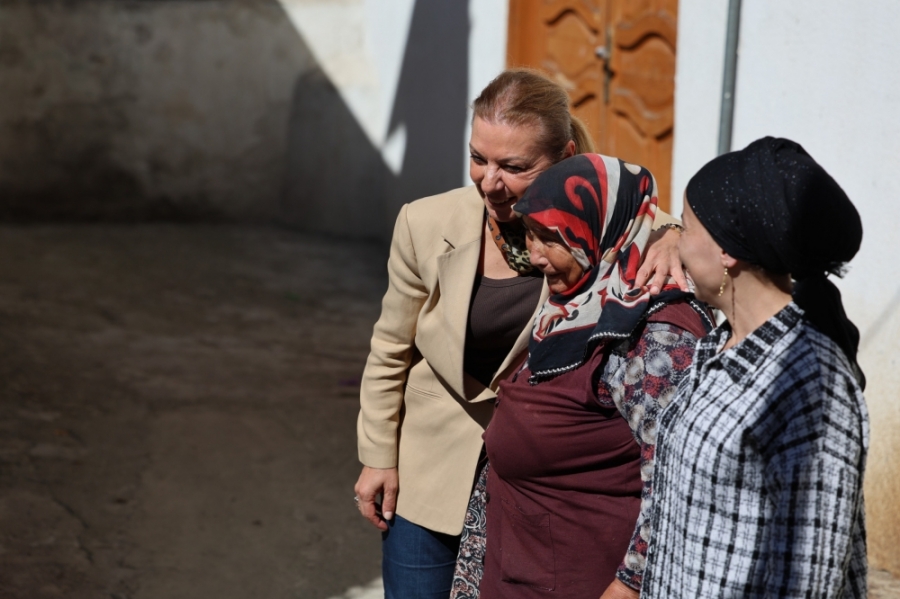 Başkan Köse mahallelerin ihtiyaçlarını yerinde inceliyor