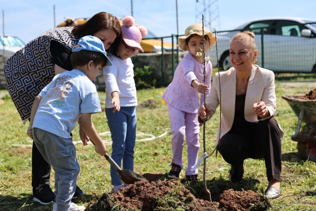Safranbolu’nun minik ellerinden toprakla buluştu