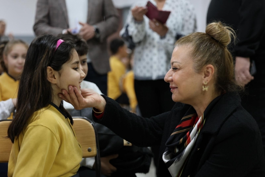 Minik yüreklerden Başkan Köse'ye sevgi seli